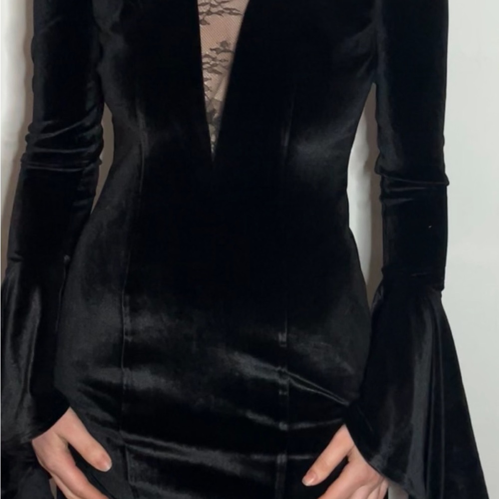 Chic Black Long Sleeve Dress